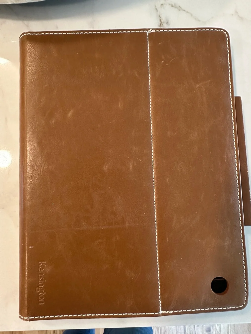 Kensington Key Folio Pro 2 Bluetooth key pad with leather case